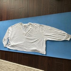 We the free oversized cropped long sleeve top, sz.XS